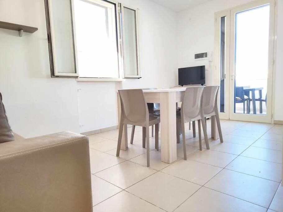 Appartement App Girasole 1A 300 Metri Dal Mare In Salento à Torre San Giovanni Extérieur photo